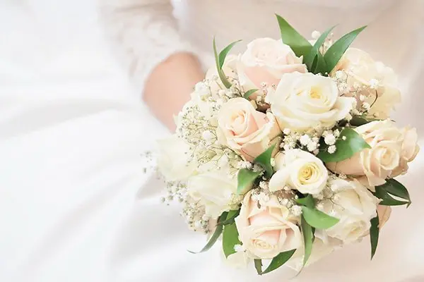 Katia Florian wedding planner bouquet